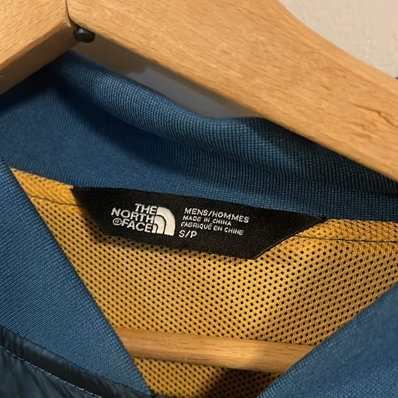 The North Face Men's Teal thin Bomber Jacket - Picture 4 of 5